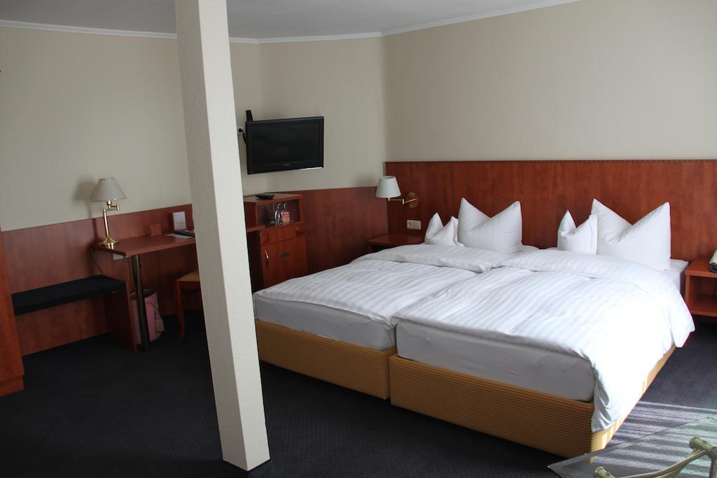 ארקלנץ Hotel Rheinischer Hof מראה חיצוני תמונה